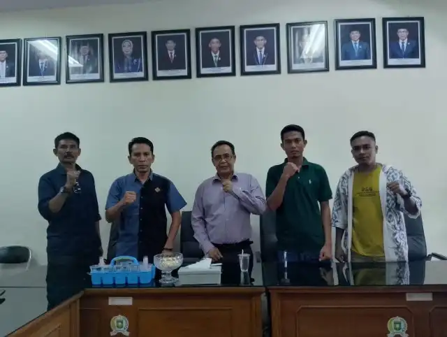 DPRD Sumbawa Minta Pemda Serius Sikapi Tuntutan Rakyat ke PT SJR