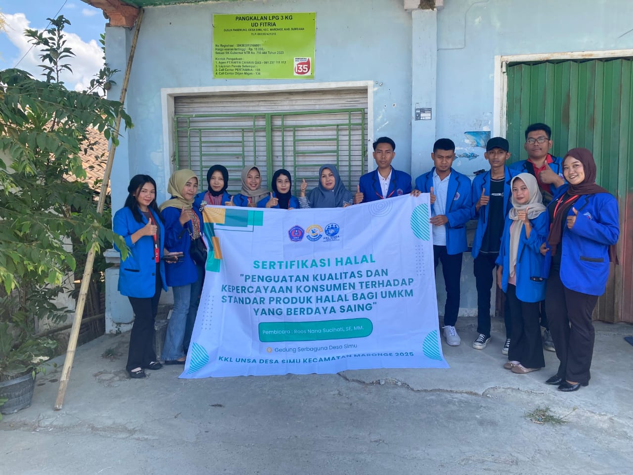 Mahasiswa KKL UNSA Dampingi UMKM Desa Simu dalam Sertifikasi Halal
