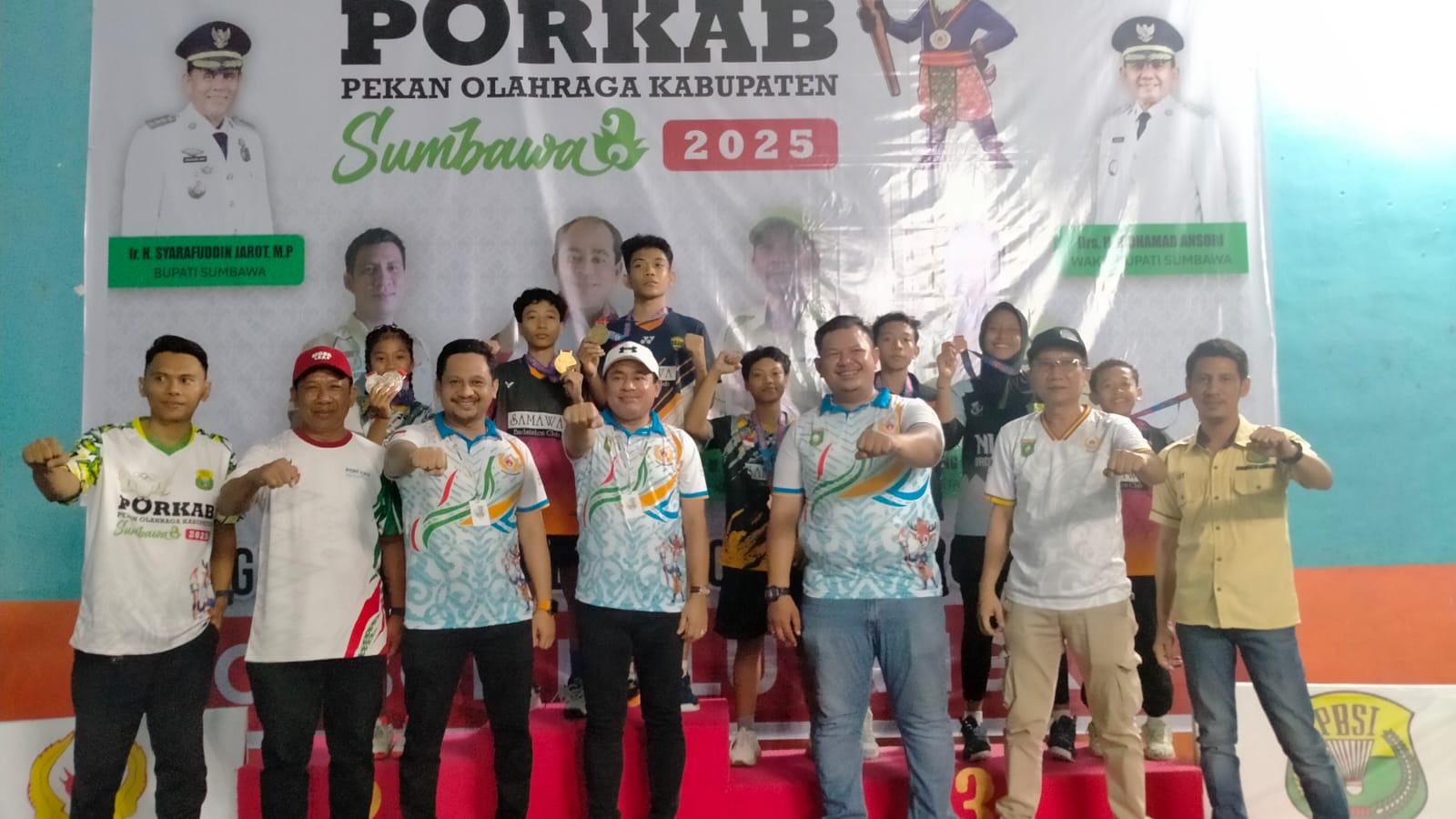 Kecamatan Lopok Dominasi Raihan Medali Bulutangkis di Porkab Sumbawa 2025