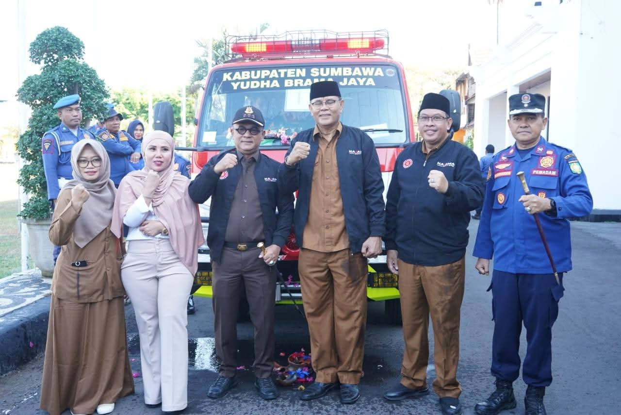 Dinas Damkar Sumbawa Dapat Tambahan Tiga Unit Pemadam