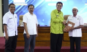 Pemda Sumbawa Serahkan Aset ke 128 Desa