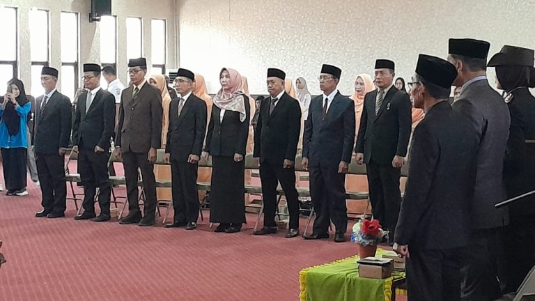 Bupati Sumbawa Lantik Tujuh Kepala OPD Baru