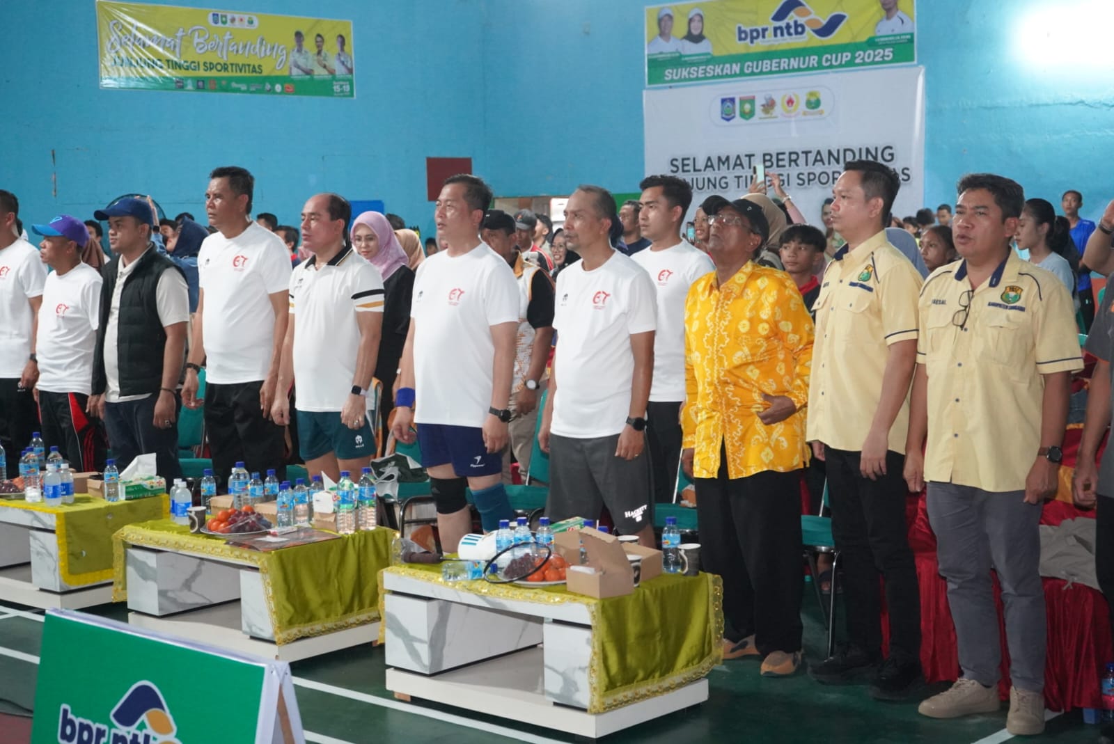 Ditutup Gubernur NTB, Turnamen Bulutangkis Gubernur Cup 2025 Berlangsung Sukses