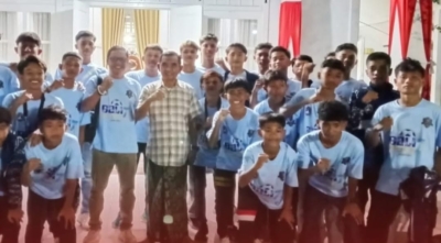 Lepas Kontingen SSB Muda, Wabup Sumbawa Berikan Semangat Untuk Raih Prestasi Terbaik